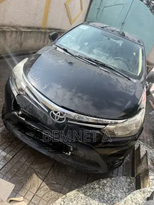 Toyota Yaris 2016 Black