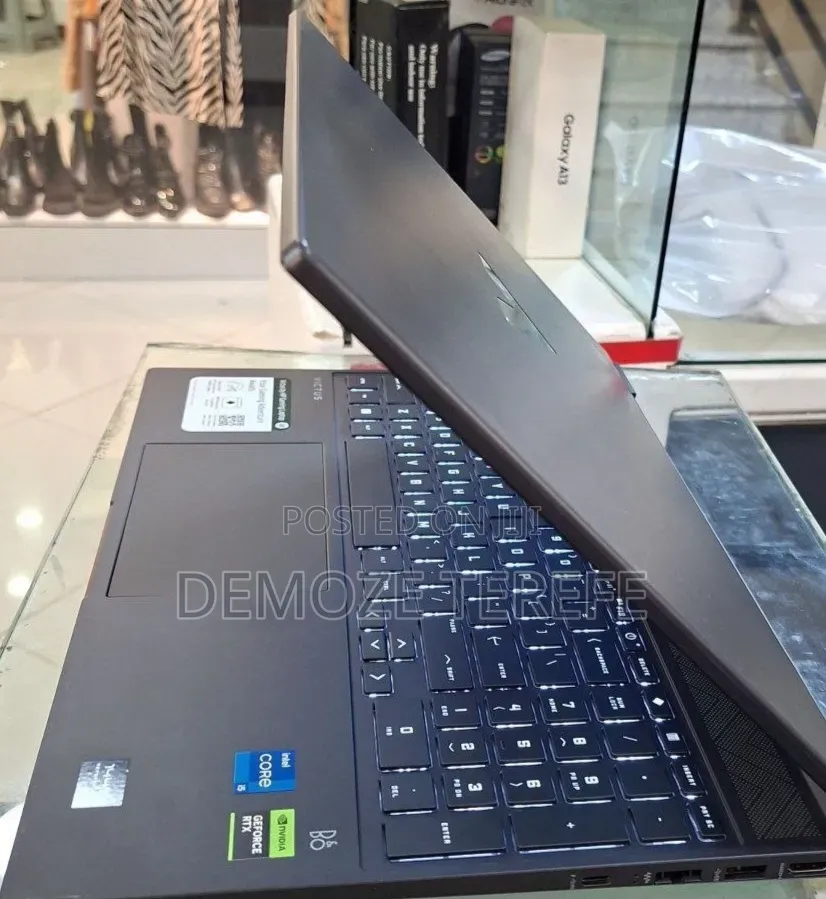 New Laptop HP Victus 15 16GB Intel Core i5 SSD 512GB