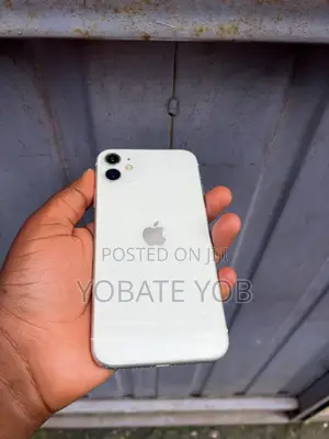 Apple iPhone 11 64 GB White