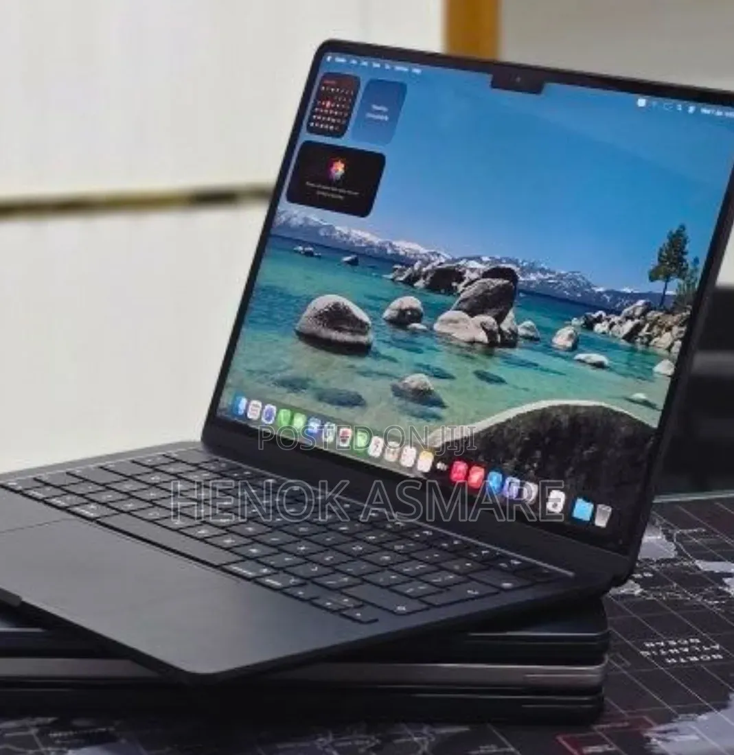 New Laptop Apple MacBook Air 2025 M4 16GB Apple M4 SSD 256GB