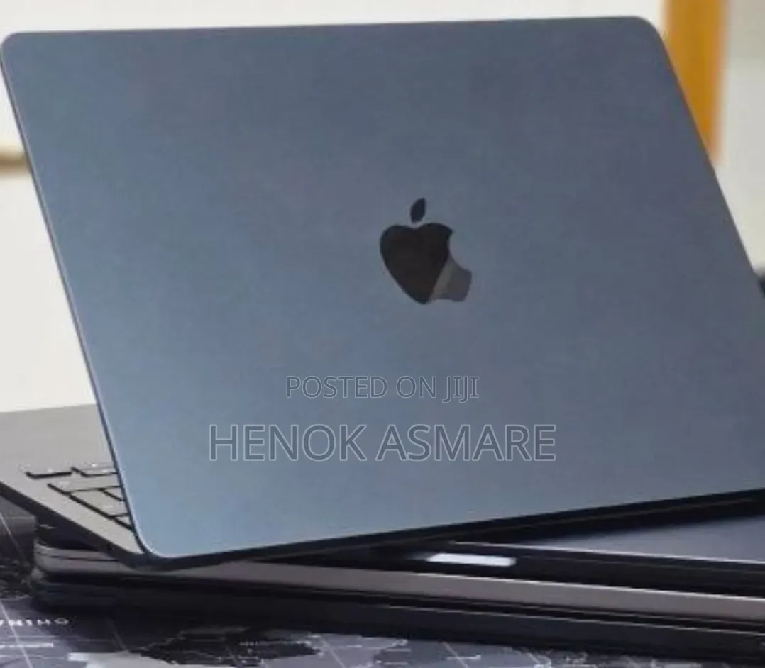 New Laptop Apple MacBook Air 2025 M4 16GB Apple M4 SSD 256GB