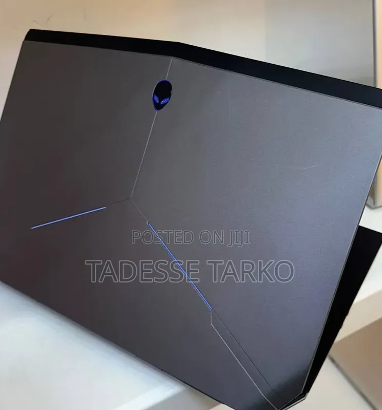 New Laptop Alienware M17x R2 16GB Intel Core i7 HDD 500GB