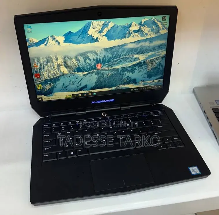 New Laptop Alienware M17x R2 16GB Intel Core i7 HDD 500GB