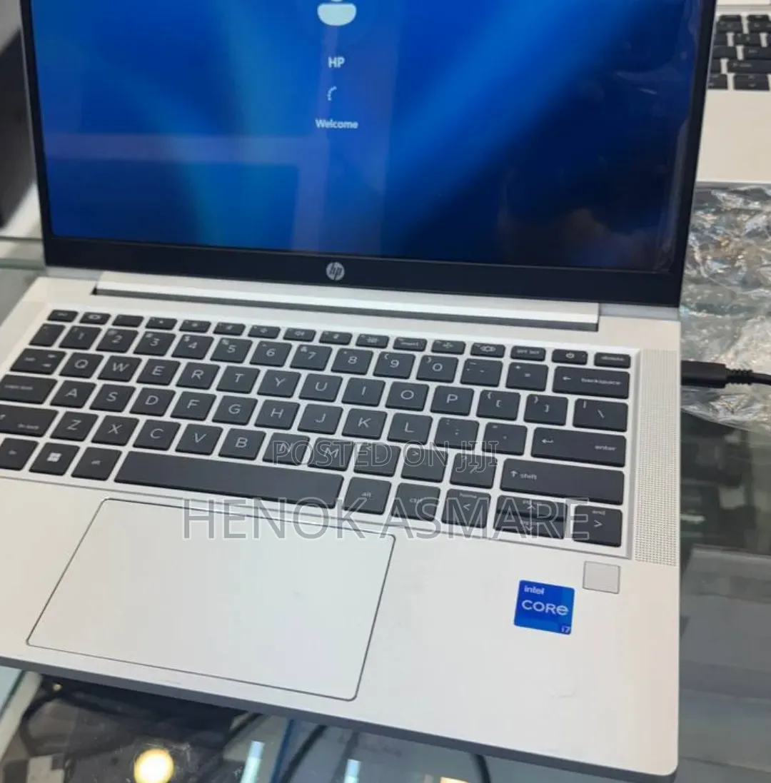 New Laptop HP Essential 630 16GB Intel Core i7 SSD 1T