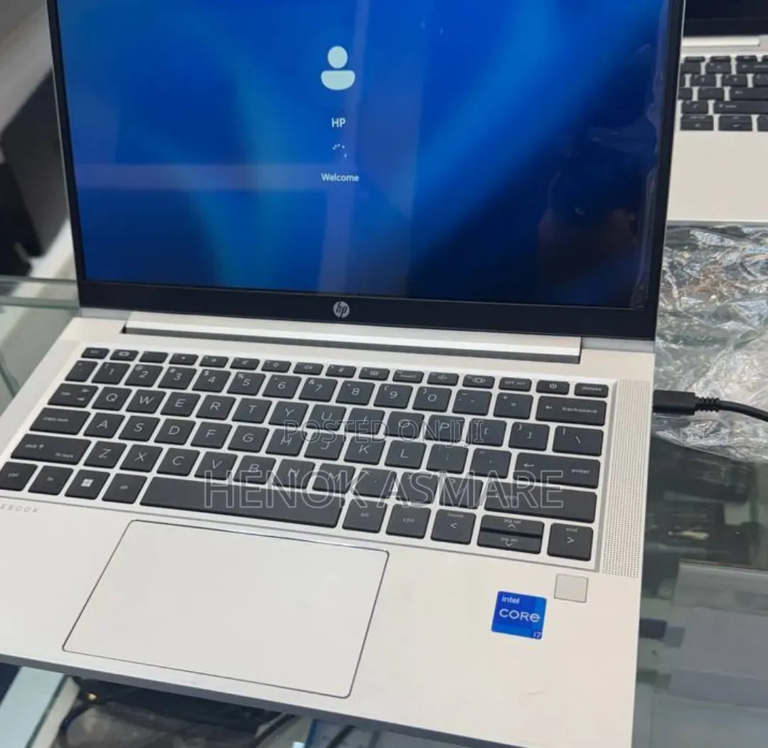 New Laptop HP Essential 630 16GB Intel Core i7 SSD 1T