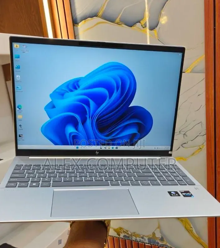 New Laptop HP Pavilion 15 16GB Intel Core i7 SSD 1T