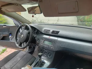 Volkswagen Passat 2006 Silver