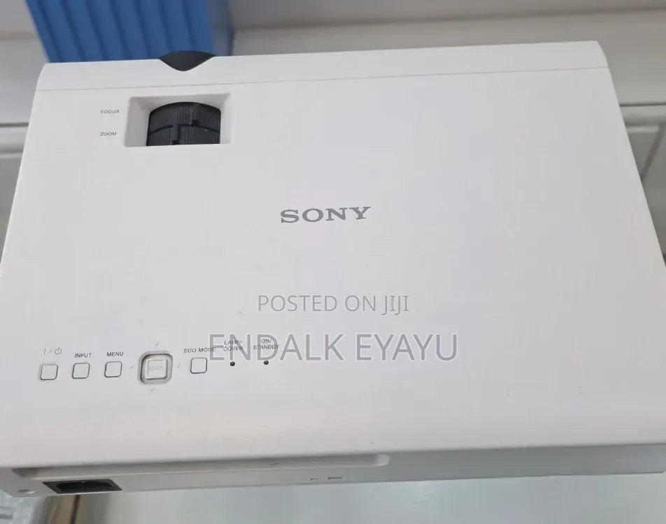 Sony Projector VPL-DX 102