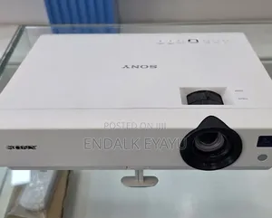 Sony Projector VPL-DX 102