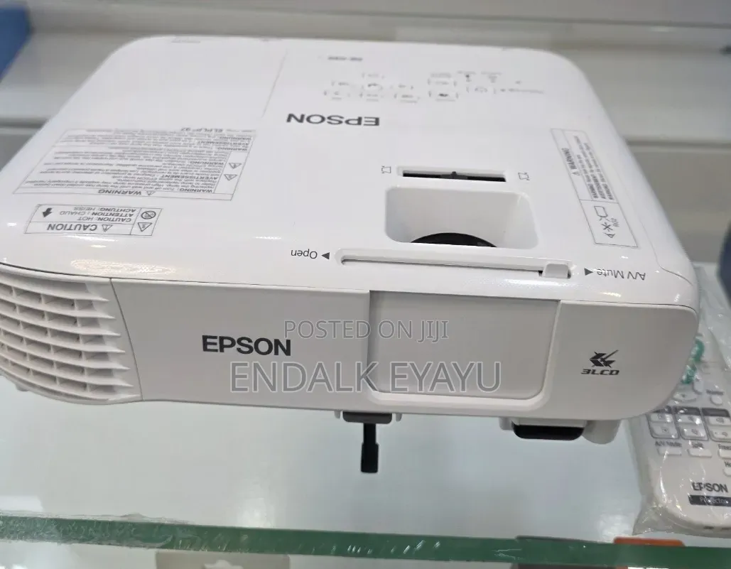 Sony Projector VPL-DX 102