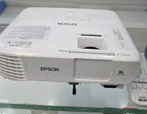 Sony Projector VPL-DX 102