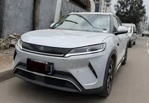 BYD Yuan Up 2025 Ivory