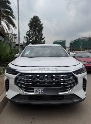 Jetour X70 Plus 2022 White