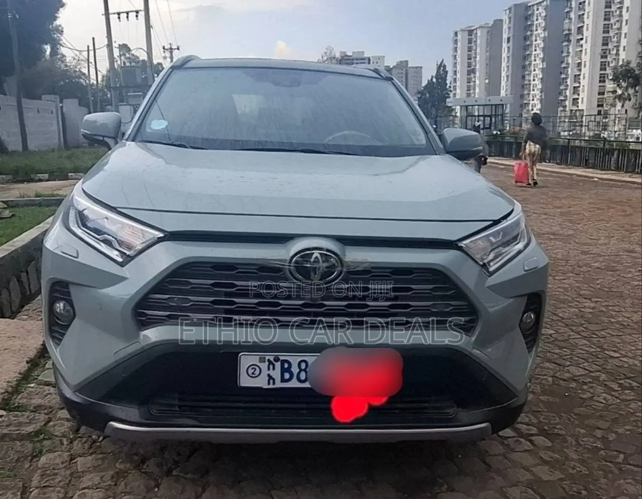 Toyota RAV4 2022 Green
