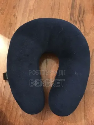 Neck Pillow (ትርቨል Pillow)