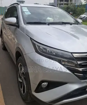 Toyota Rush 2022 Silver