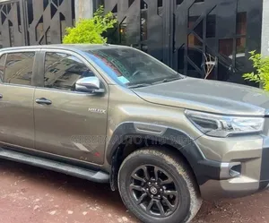 Toyota Hilux Revo Double Cab Deisel 2.8 AWD 2021