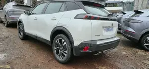 Peugeot 2008 2022 White