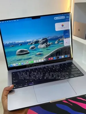 New Laptop Apple MacBook Pro 2023 M3 8GB Apple M3 SSD 512GB