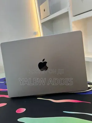 New Laptop Apple MacBook Pro 2023 M3 8GB Apple M3 SSD 512GB