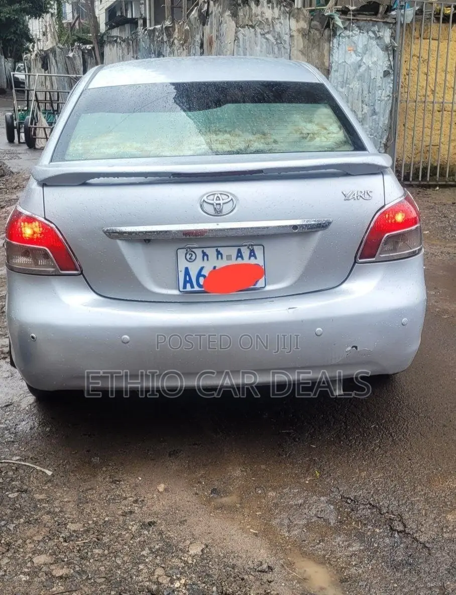 Toyota Yaris 2008 Silver