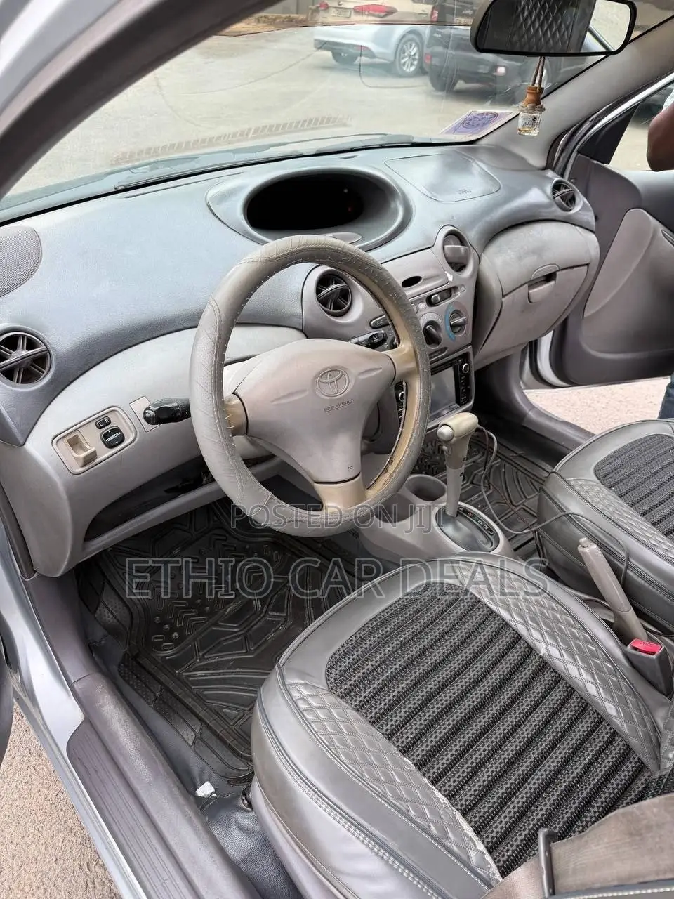 Toyota Platz 2005 Silver