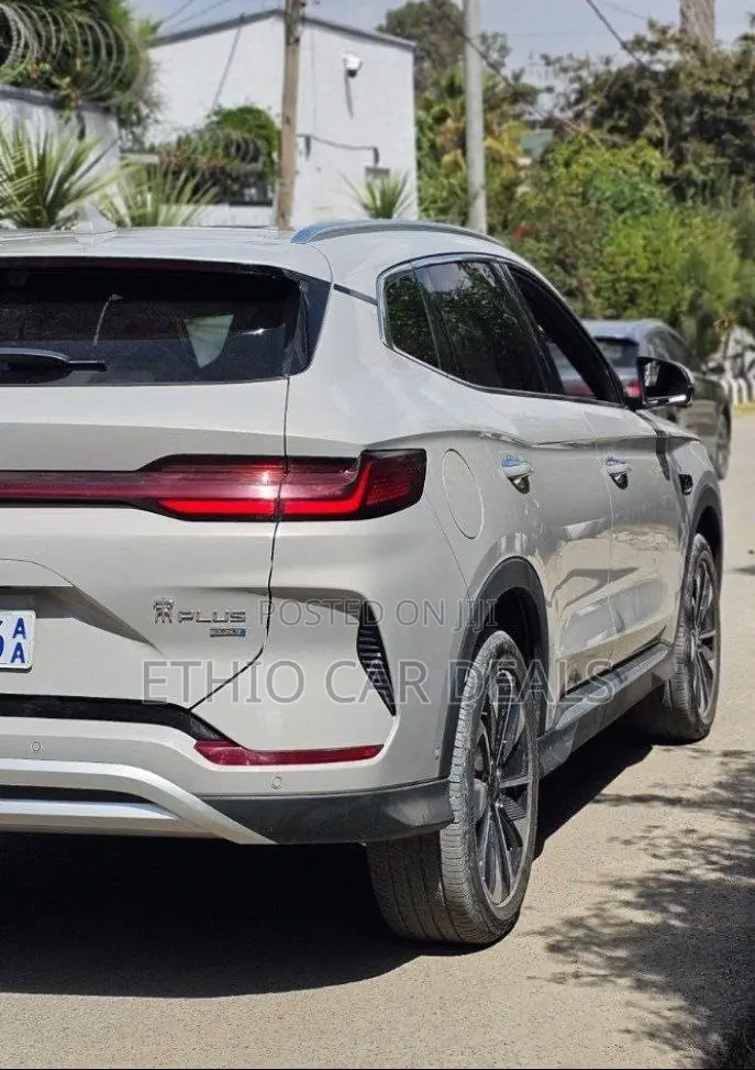 BYD Song Plus 2025 Off white