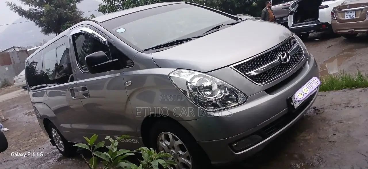 Hyundai Starex 2014 Silver