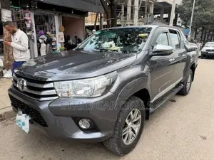 Toyota Hilux 2018 Black