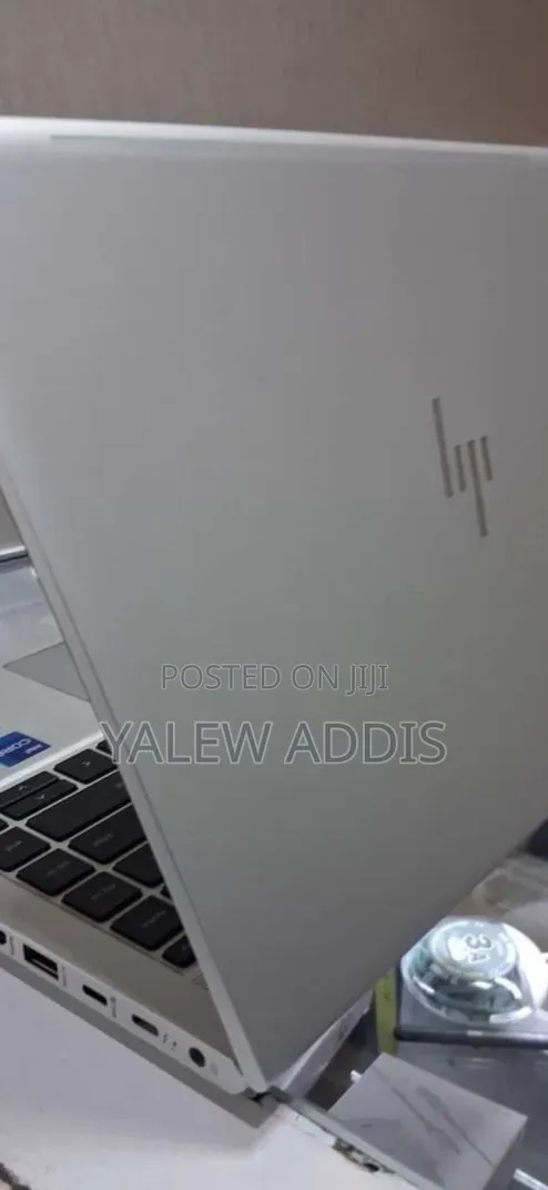 New Laptop HP EliteBook 640 G10 16GB Intel Core i7 SSD 512GB