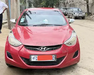 Hyundai Elantra 2012 Red