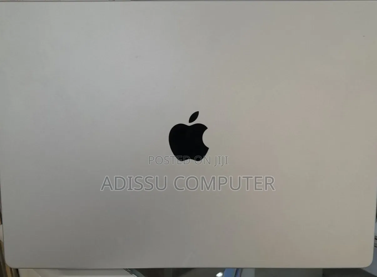 New Laptop Apple MacBook Pro 2019 16GB Apple M1 Pro SSD 1T