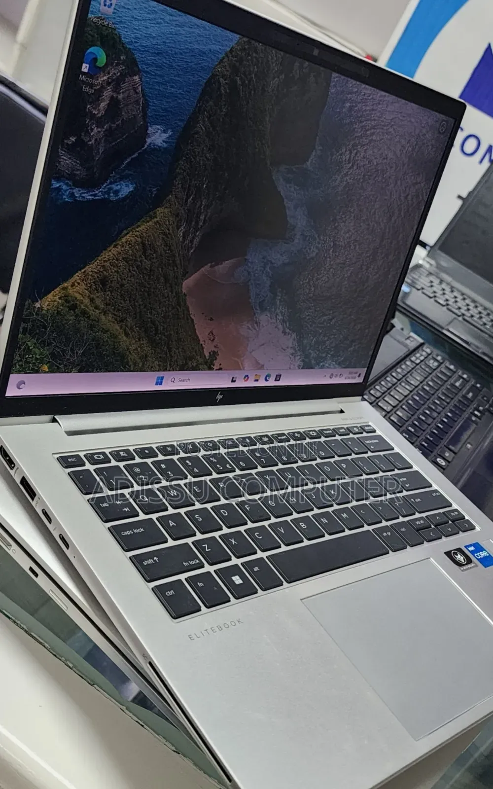 New Laptop HP EliteBook 840 G9 16GB Intel Core i5 SSD 512GB