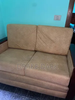 Wanza Sofa