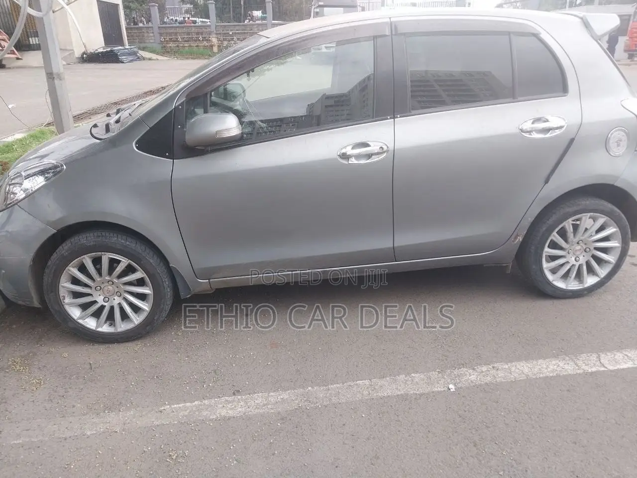 Toyota Yaris 2010 Silver