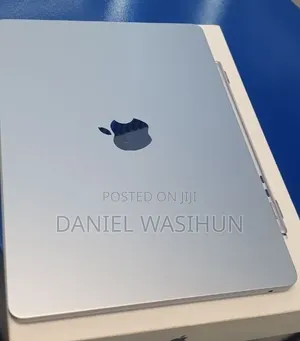 New Laptop Apple MacBook Air 2025 M4 16GB Apple M4 SSD 512GB