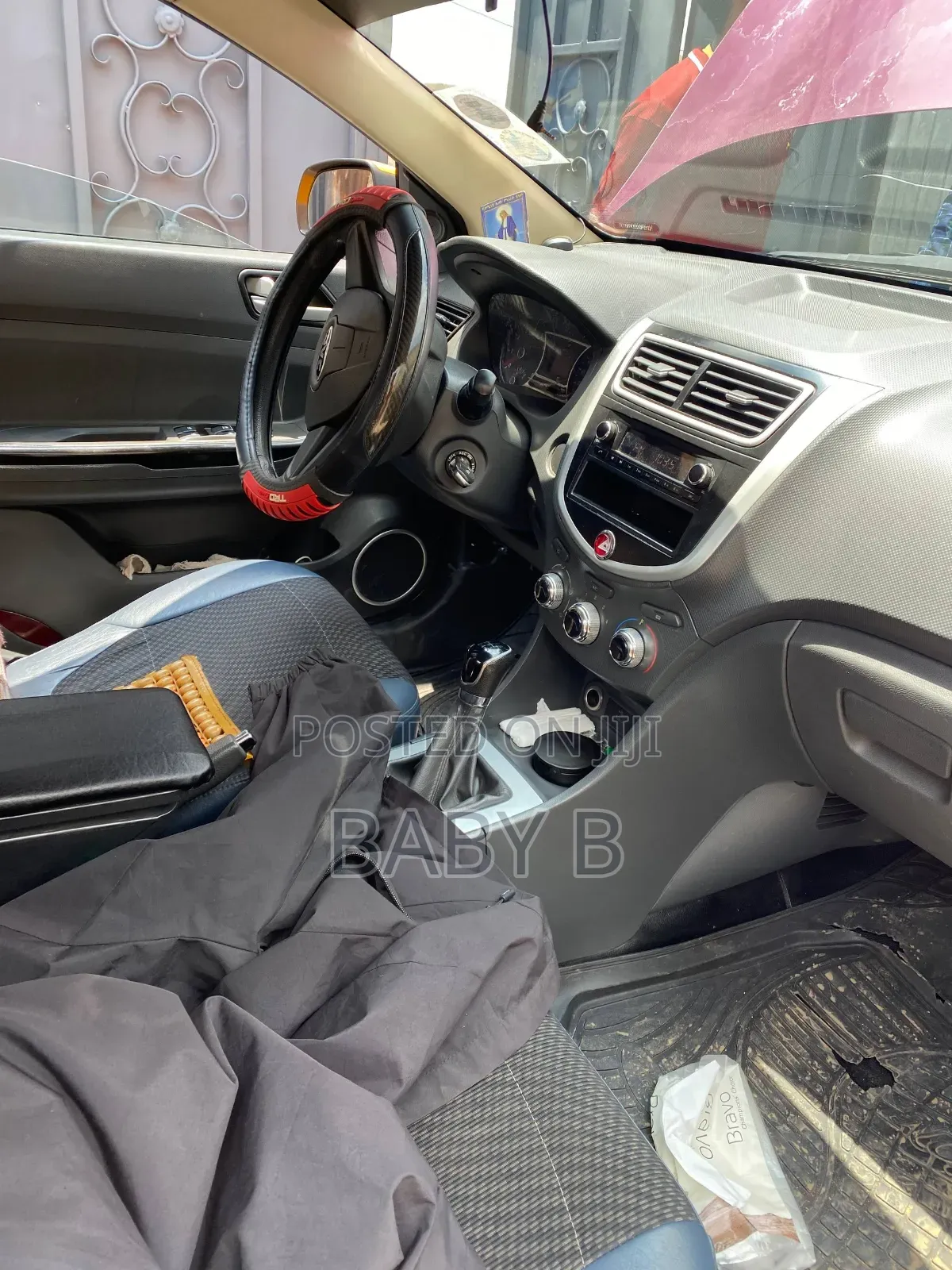 JAC J4 2019 Yellow