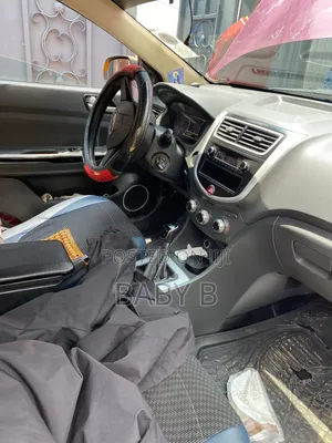 JAC J4 2019 Yellow