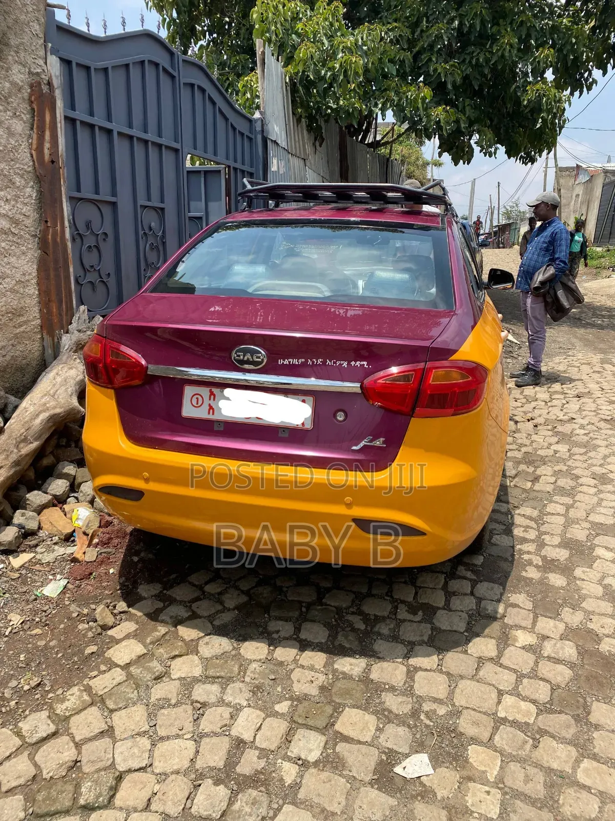 JAC J4 2019 Yellow