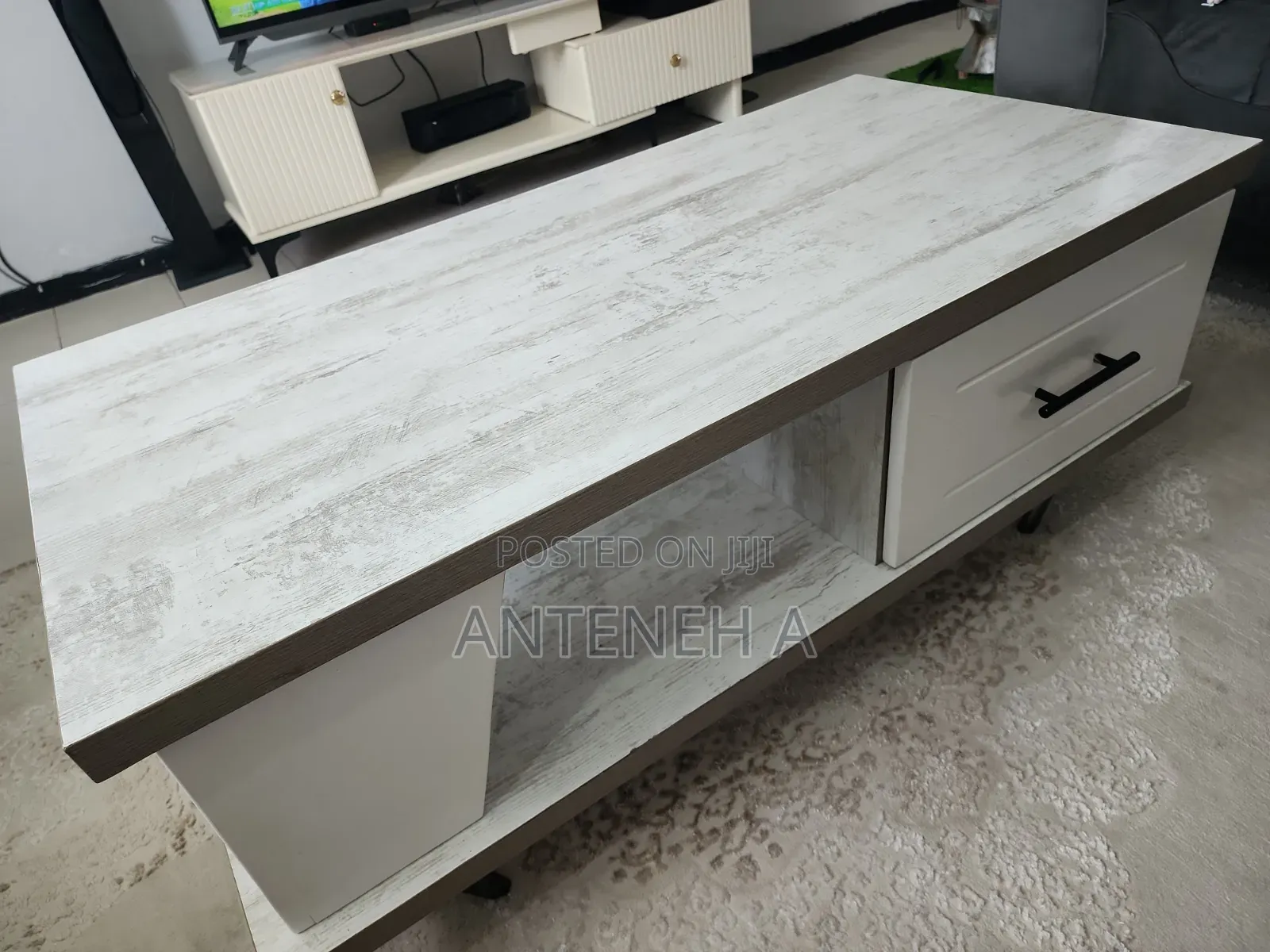 የሶፋ ጠረጴዛ Center Table