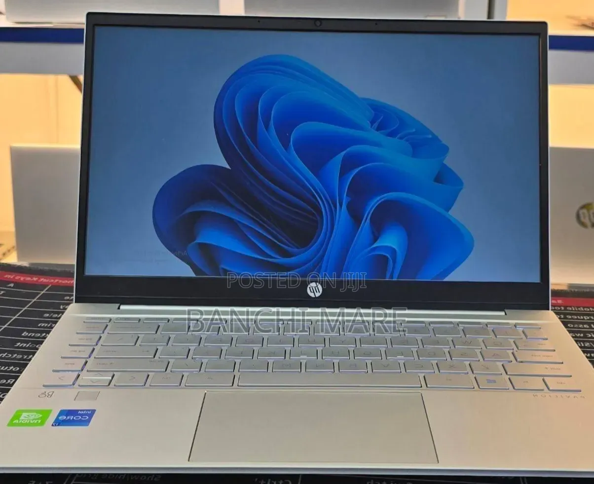 New Laptop HP Pavilion 14 16GB Intel Core i7 SSD 512GB