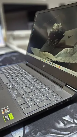 New Laptop HP Victus 15 16GB AMD Ryzen 7 SSD 512GB