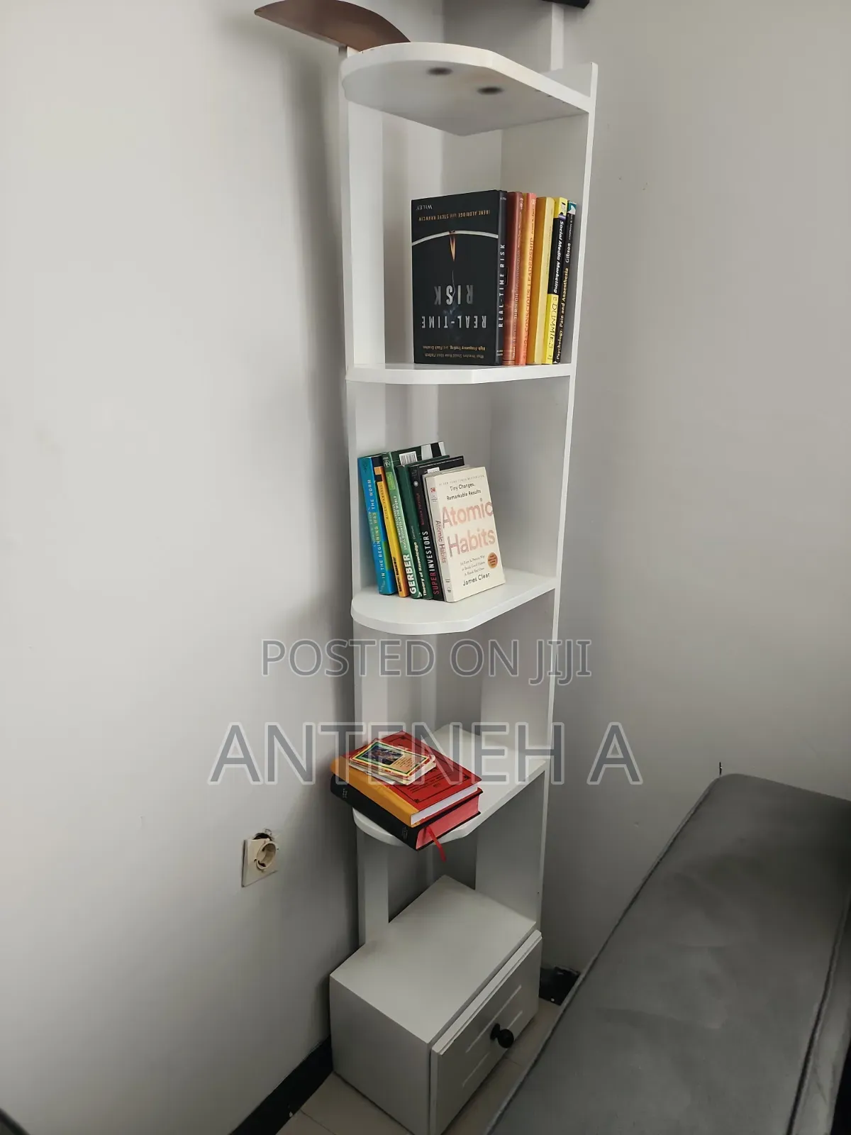 የመጽሐፍ መደርደሪያ - Book Shelf