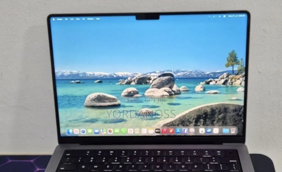 New Laptop Apple MacBook Pro 2021 M1 32GB Apple M1 Pro SSD 512GB