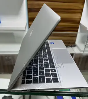 New Laptop HP EliteBook 830 G8 16GB Intel Core i7 SSD 512GB