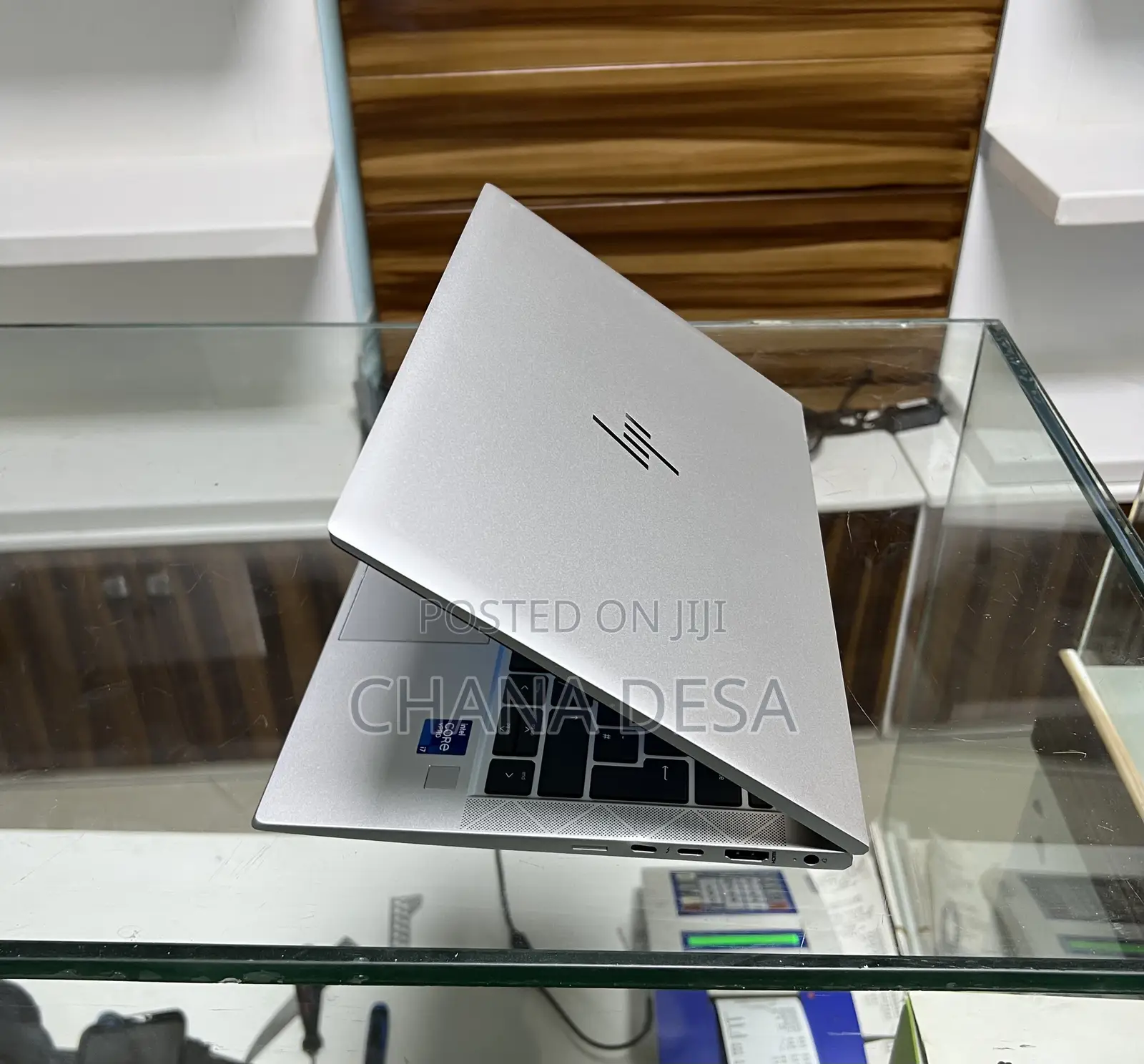 New Laptop HP EliteBook 830 G8 16GB Intel Core i7 SSD 512GB