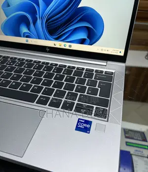 New Laptop HP EliteBook 830 G8 16GB Intel Core i7 SSD 512GB