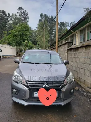 Mitsubishi Attrage 2021 Gray