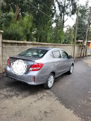 Mitsubishi Attrage 2021 Gray