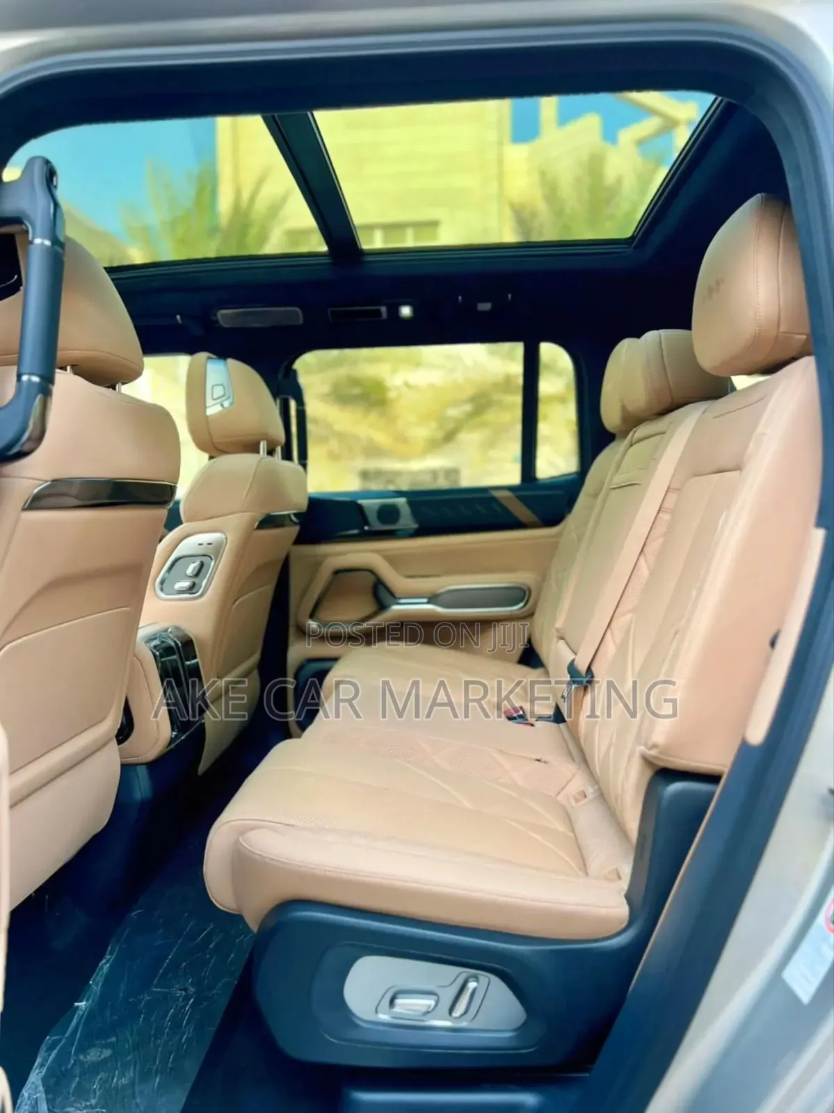 New BYD Leopard 8 2.0 Hybrid AWD 2025 Silver